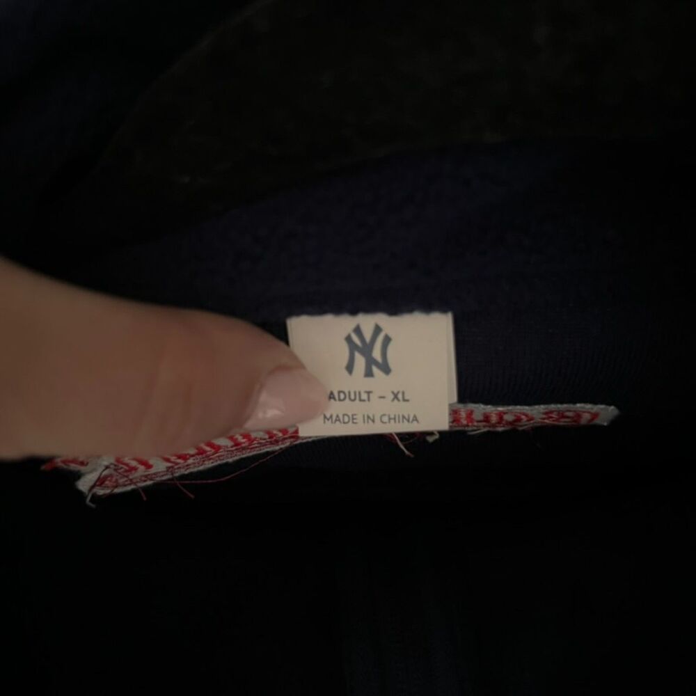 New York Yankees Fleece Vest - Mens XL Navy Blue Full Zip Mock Neck MLB - NYY - Picture 3 of 3